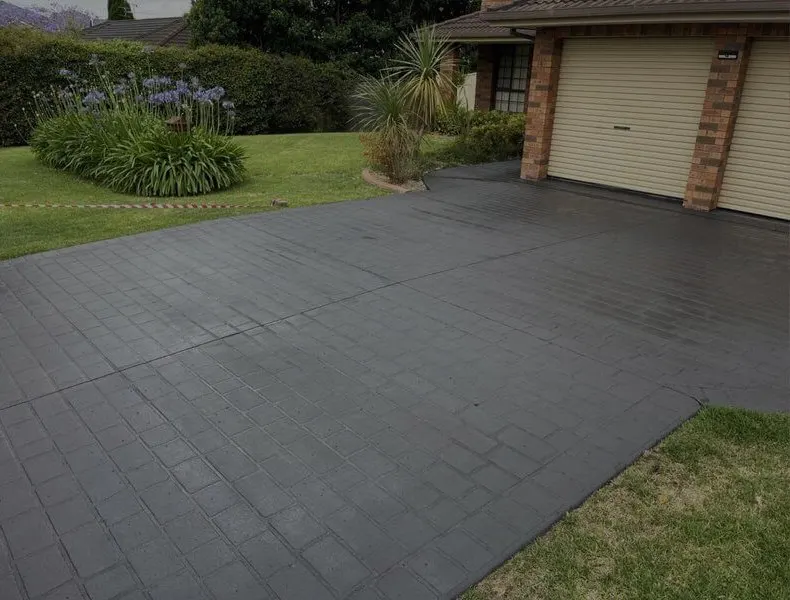 Driveway pressure washing and sealing in Melbourne, Metro Wide Roofing
